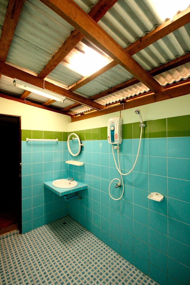 Baan Po Ngam Resort
