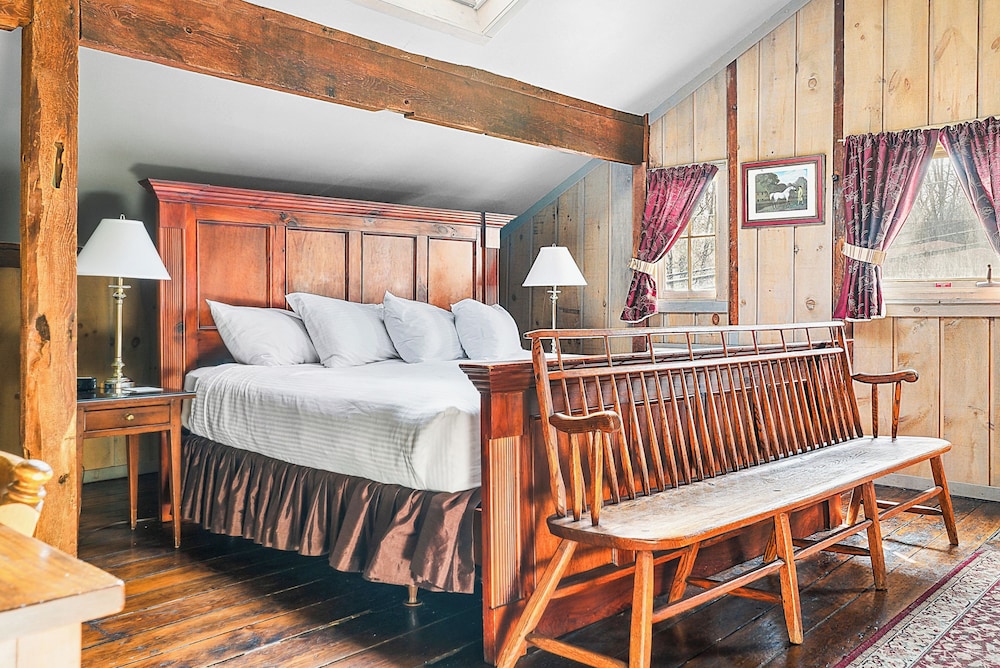 Delamater Inn