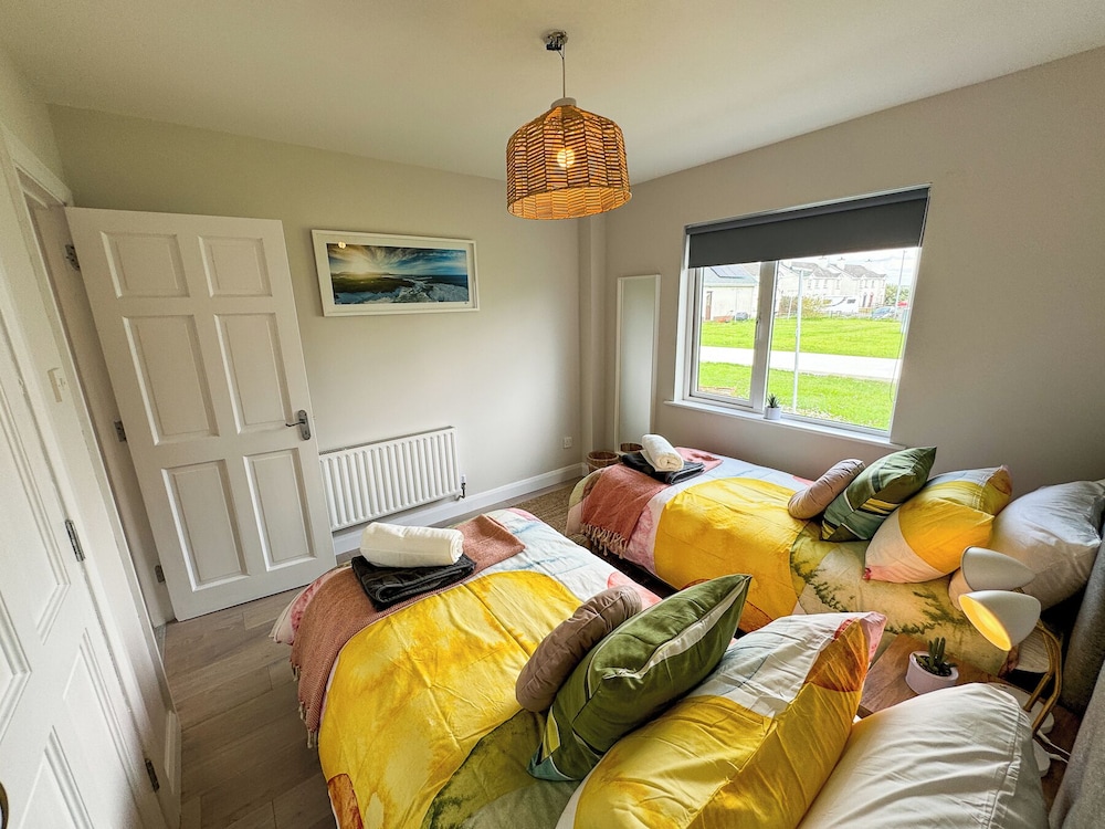 Beautiful Coastal house in Bundoran view 5