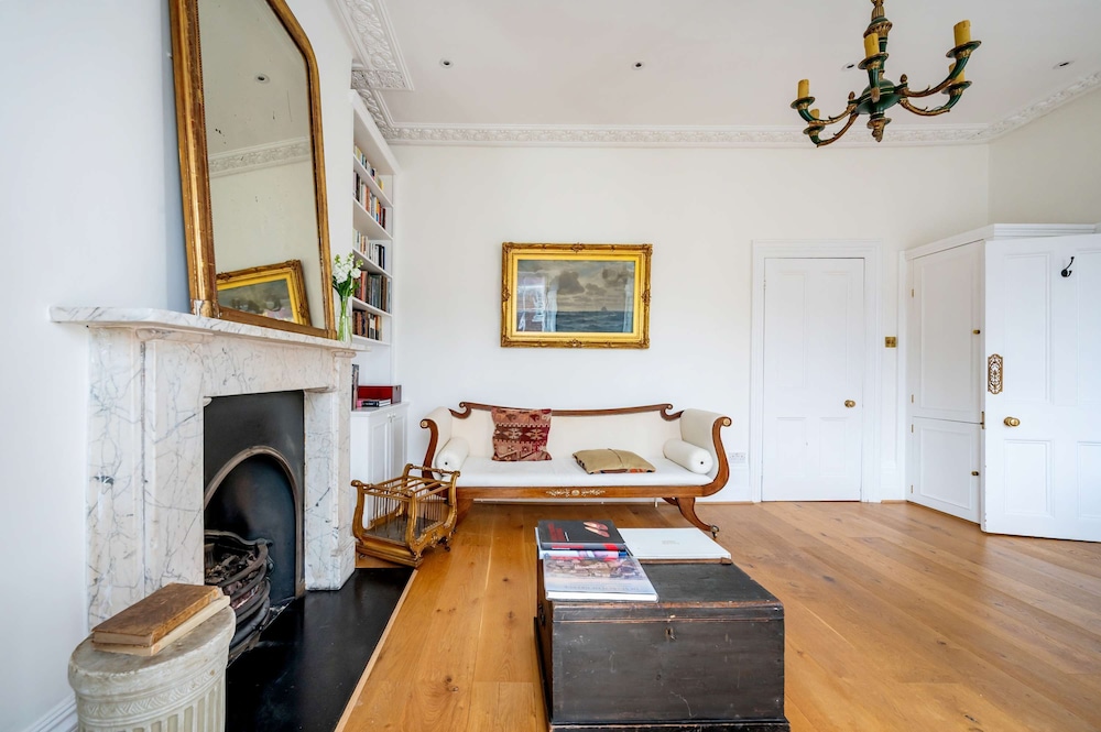 Highlife and Islington - by Out of Office Lifestyle