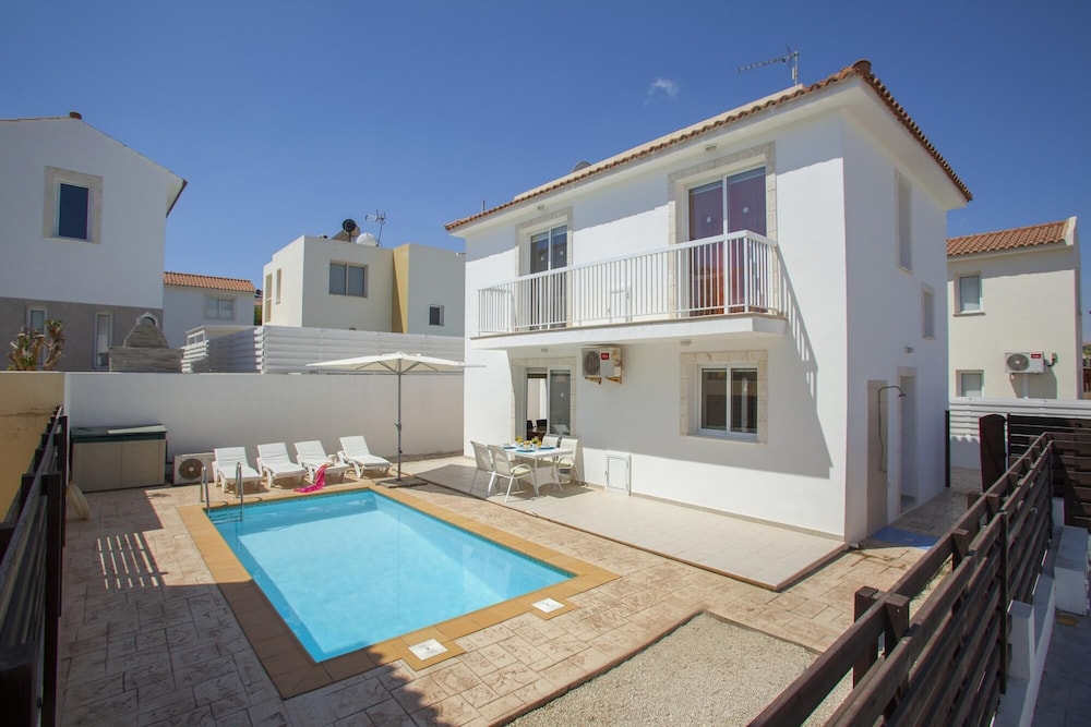 Villa Clematis in Protaras