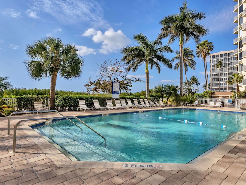 Estero Beach & Tennis 805A by Distinctive Beach Rentals