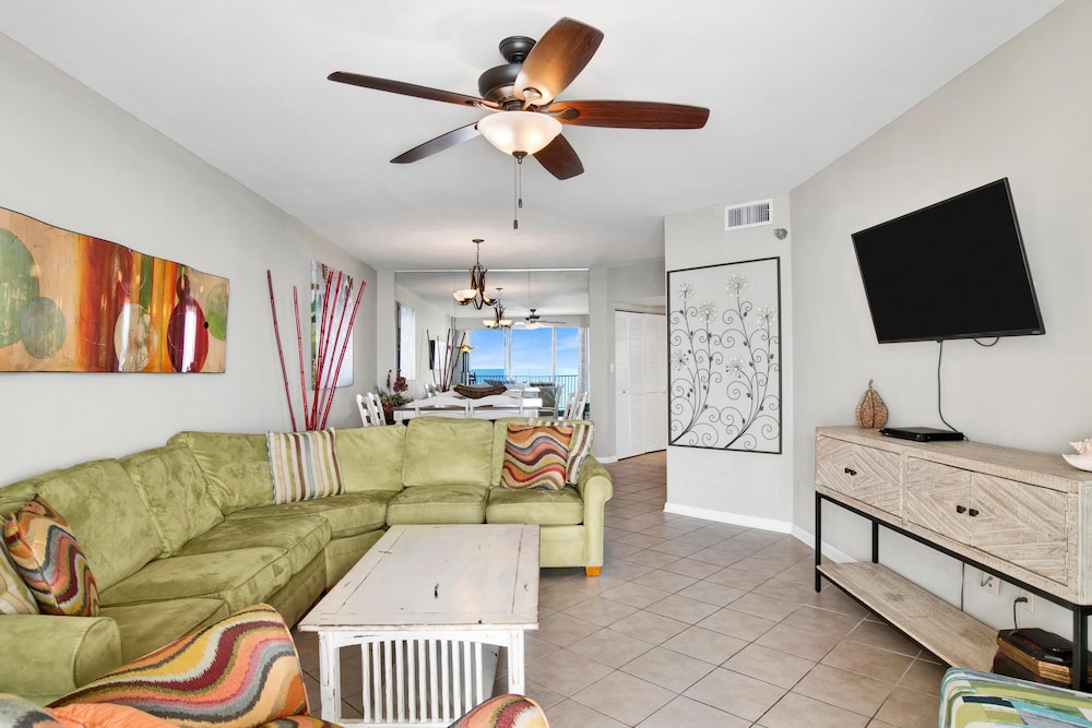 Windward Pointe 1002