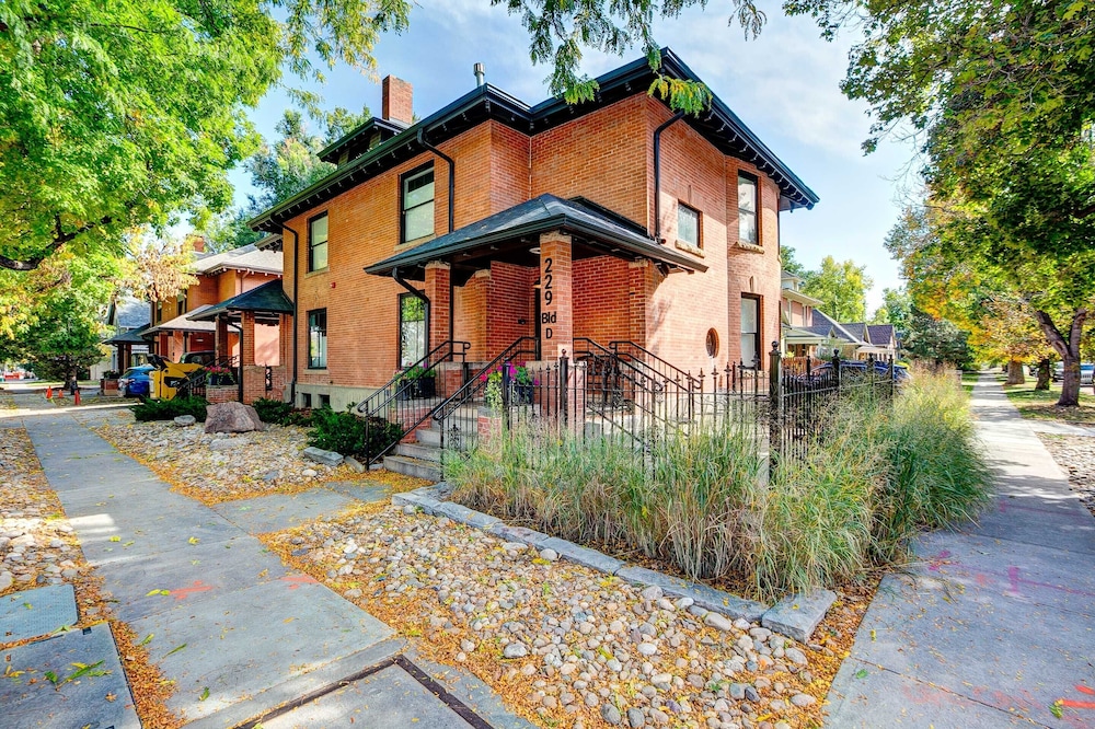 Hotel The Flats - Image 1