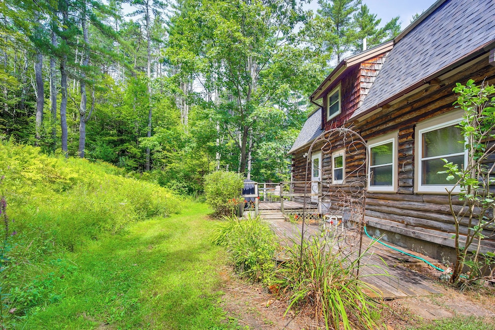 Forest Hideaway in Plainfield: Hike, Paddle & Ski