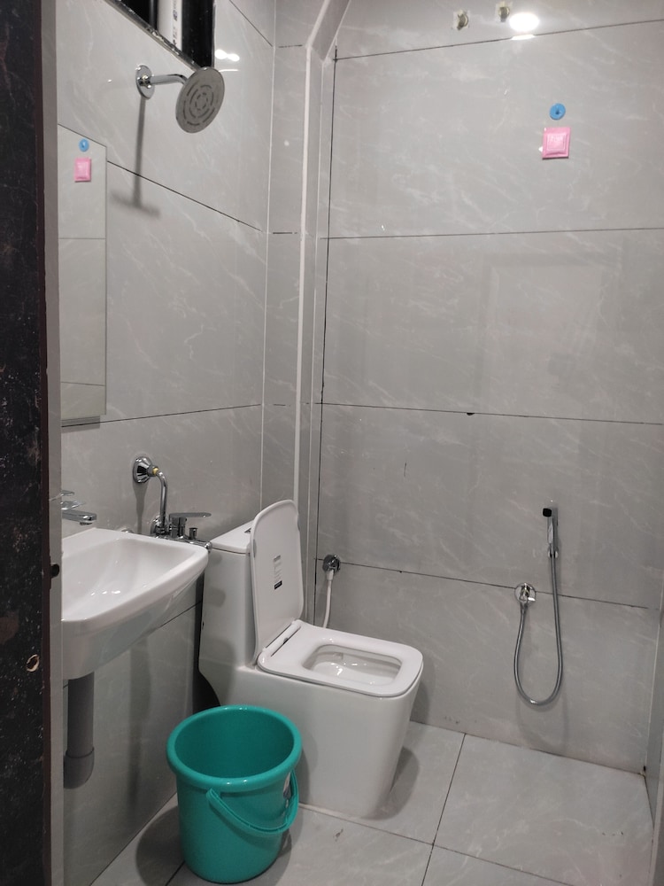 Hotel NVR Grand