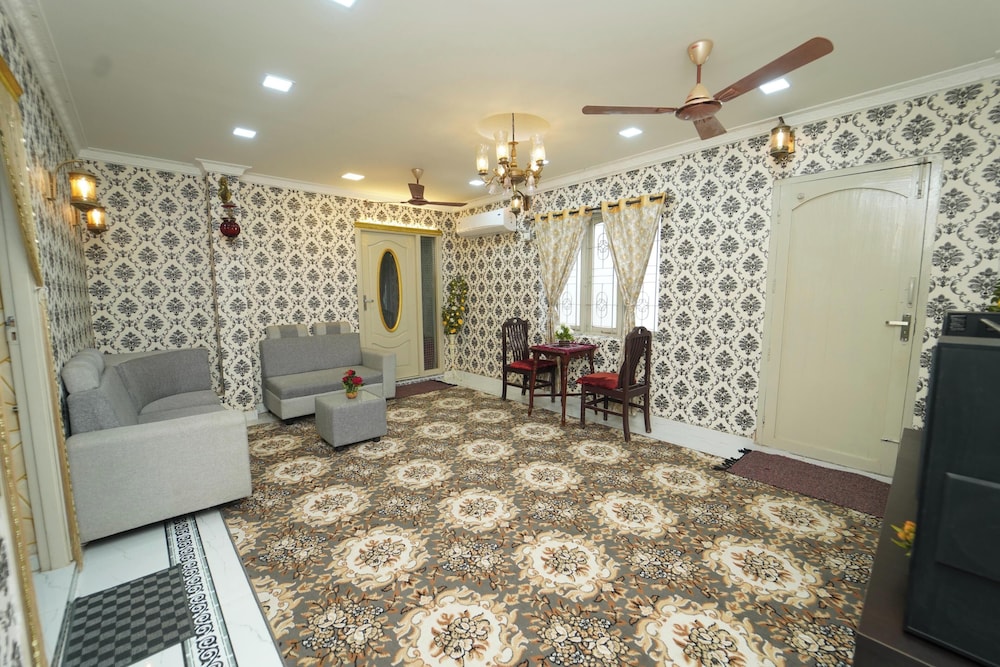 Blue Horizon Apartment 2bhk Nr Marina Beach