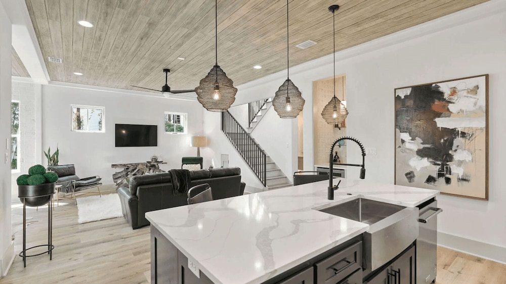 2 Homes in Inlet Beach by Avantstay Dock+lake Access, Saltwater Pool, Close to the Beach