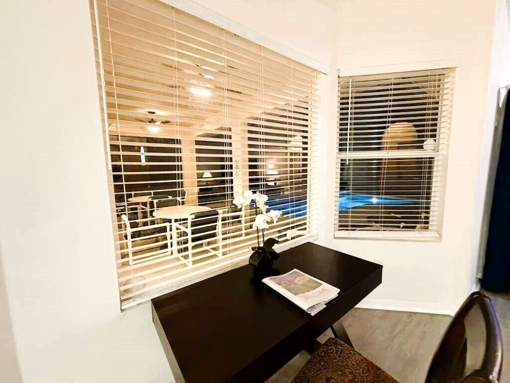 Pool •Spa •Game Rm •10 min Disney-Fun Disney Oasis