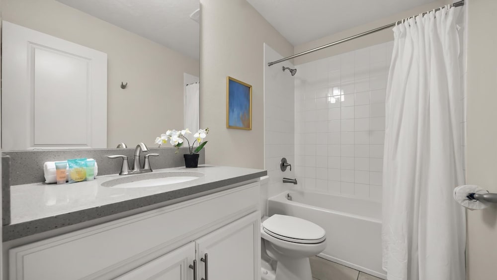 Upstay Championsgate 9BR Villa With Pool Cinema