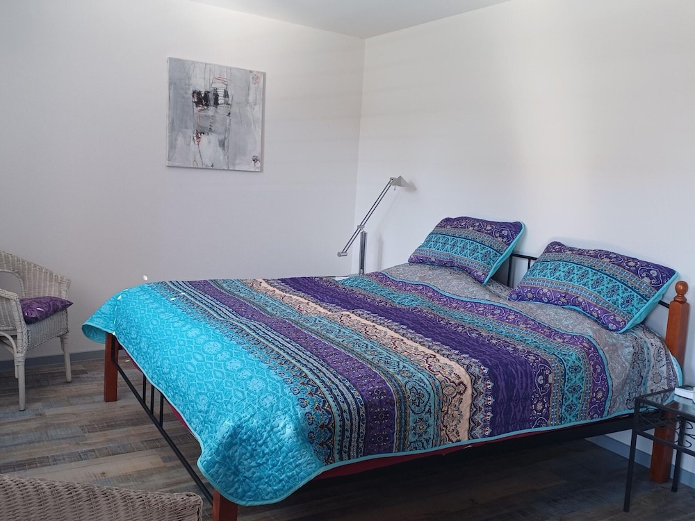 Holiday Apartment Monet in Oberrotweil