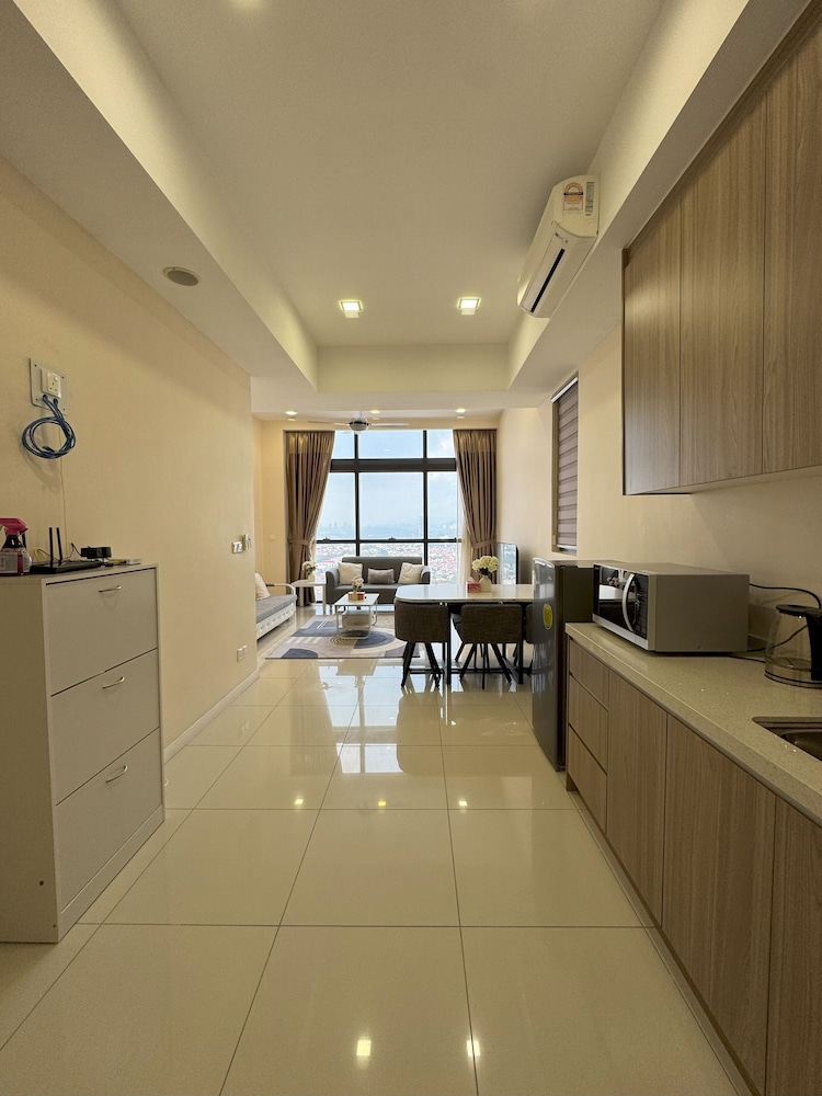Spacious Duplex Oasis Icon City