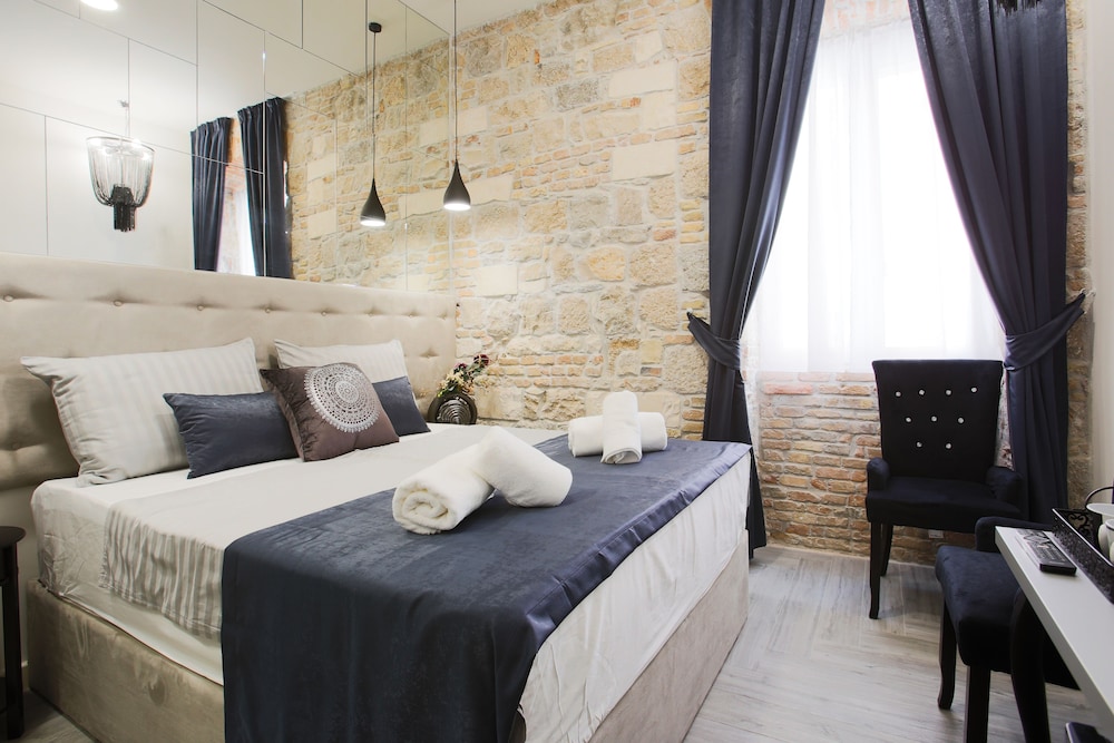 Avangarde Luxury Rooms photo 5