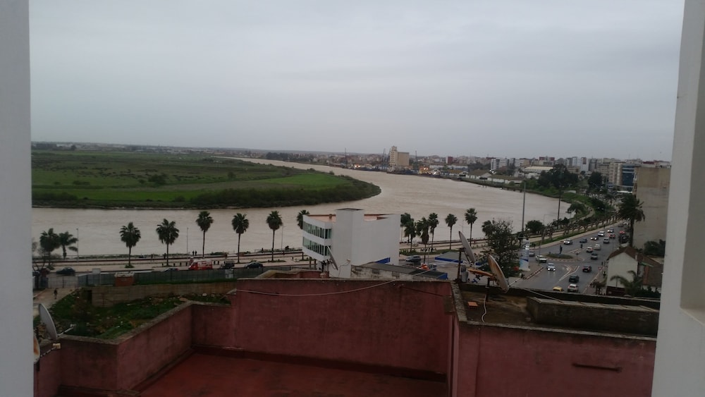 Golden Ashraf Apartment