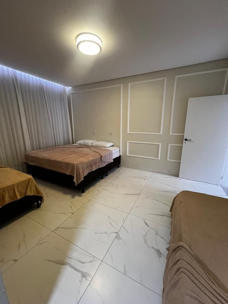 Mansão Luxo Lago - Caldas Novas