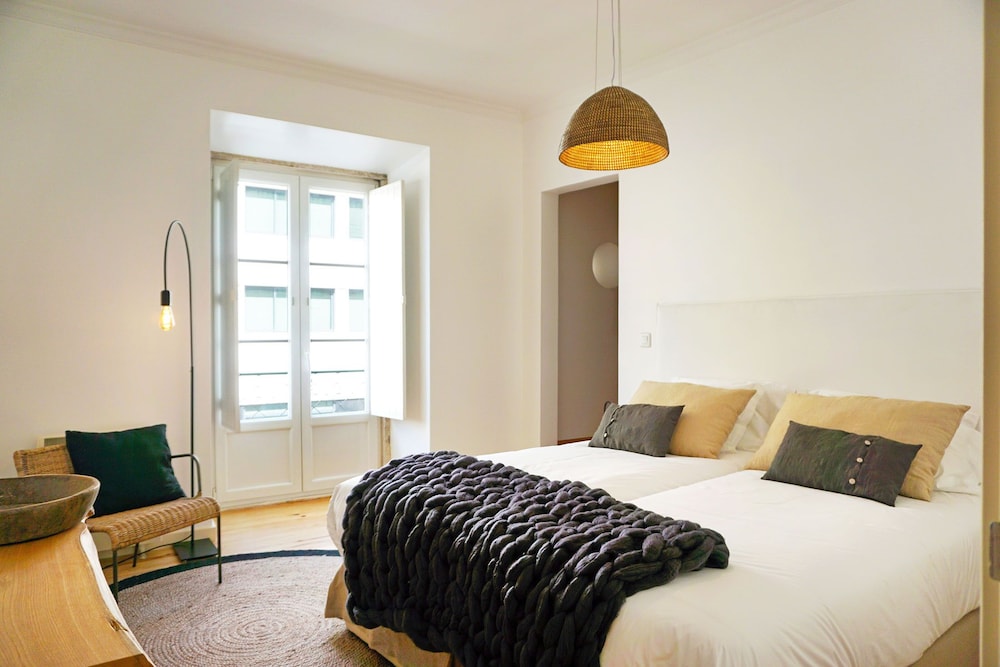 Sonel Investe Anjos Boutique Apartments