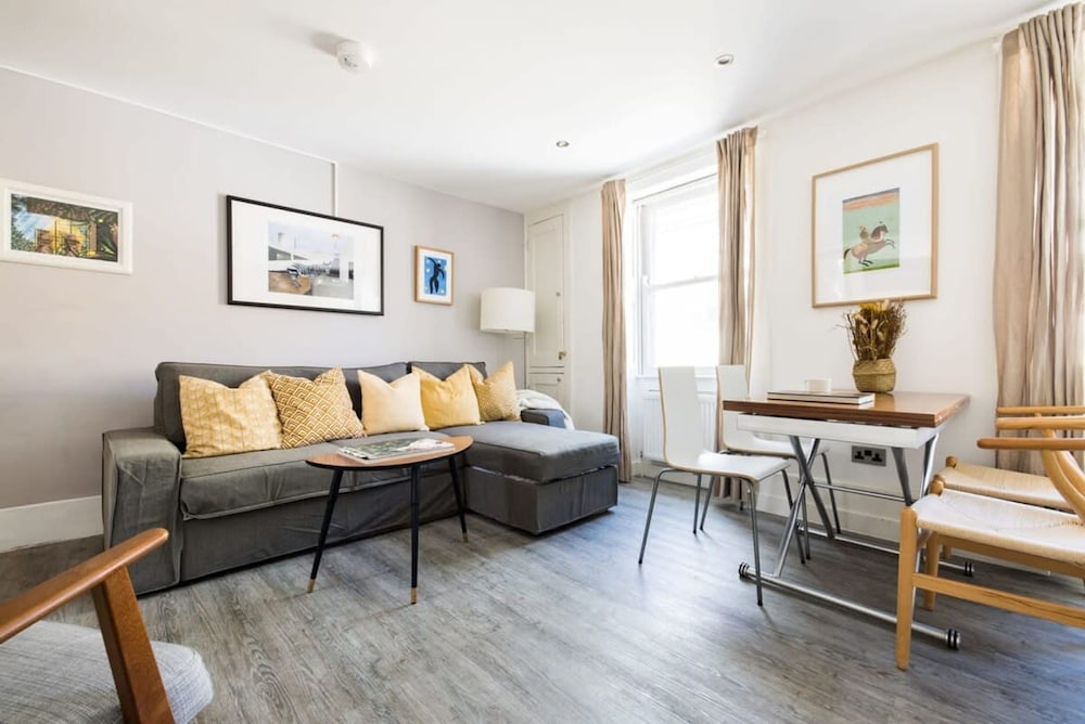 Modern Duplex Near Oxford Street