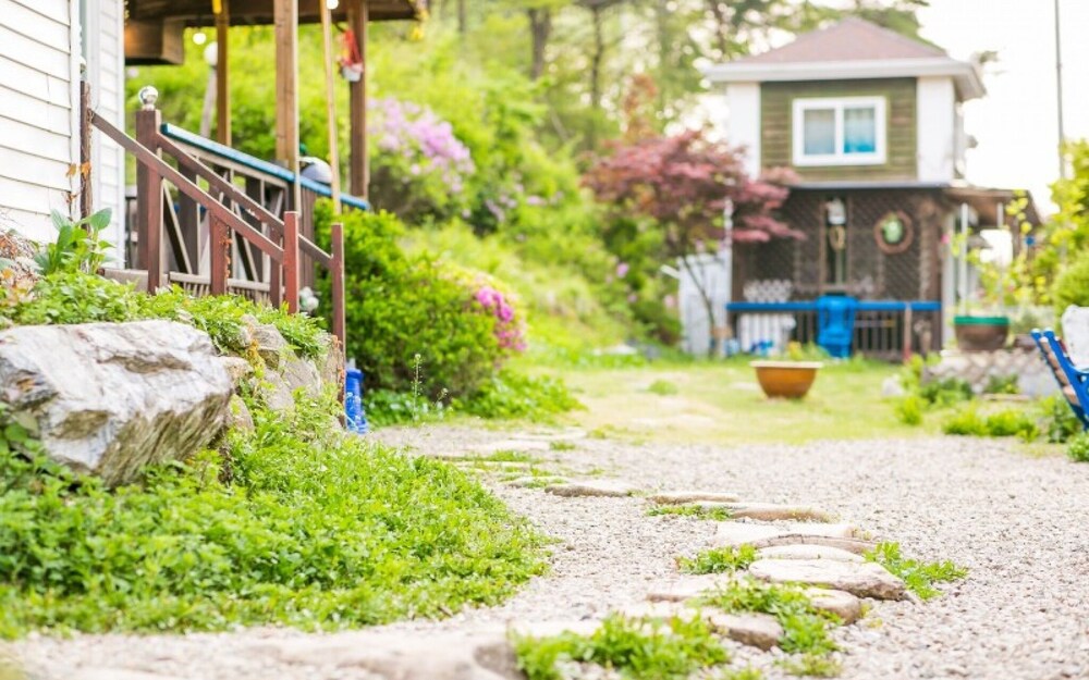 Geumsan Riverville Pension view 2