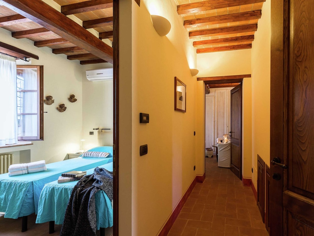 Villa in Cortona With Private Pool view 3