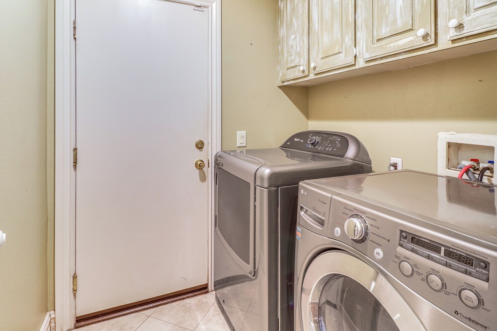 Pool, Patio & Games! Suburban Home in Palmdale
