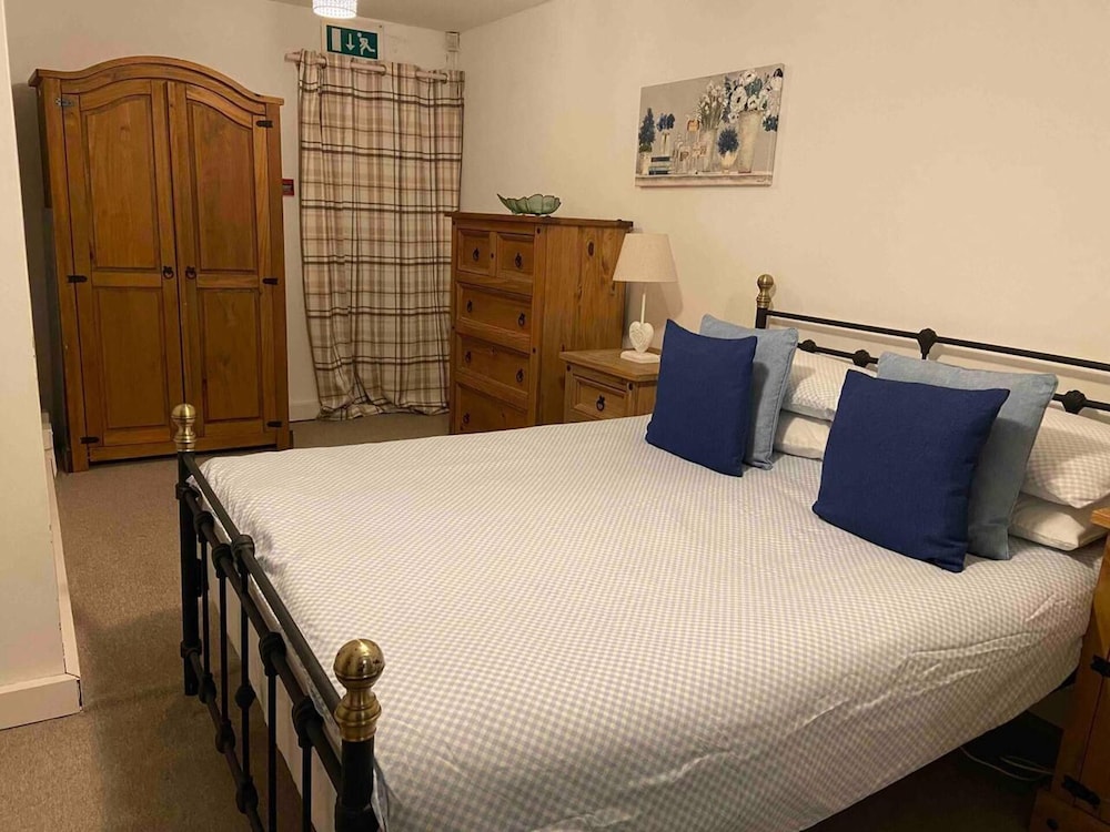 Stunning sea Views From Apartment in Weymouth view 3