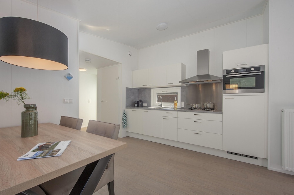 Modern Lodge With Dishwasher, Near Helmond view 4
