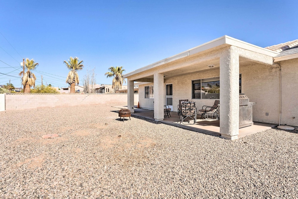 Patio + Fire Pit: Central Home in Lake Havasu City view 5