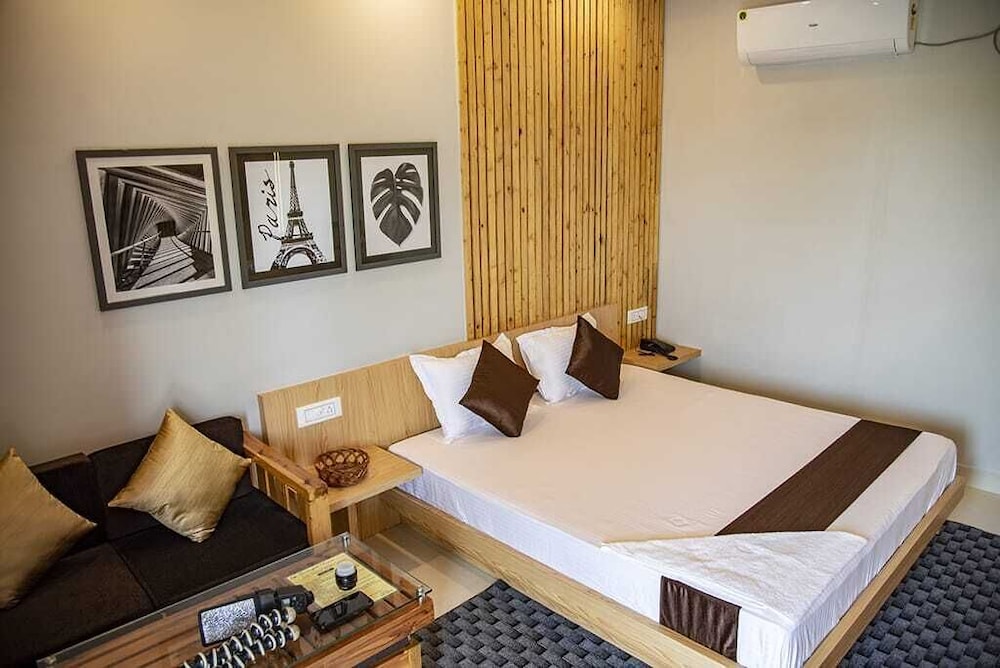 Geetanjali Resort