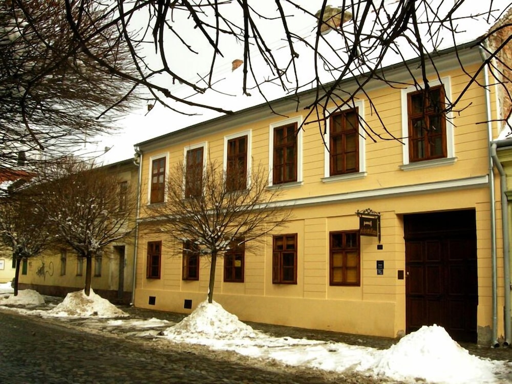 Photo 37