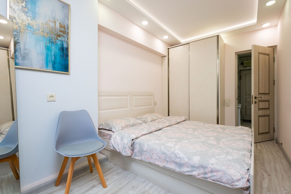 Apartment by Luxe Group XO444