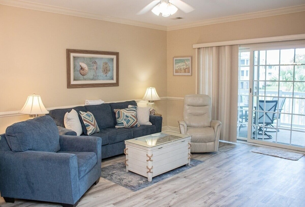 Magnolia Pointe 4801-202 2 Bedroom Condo