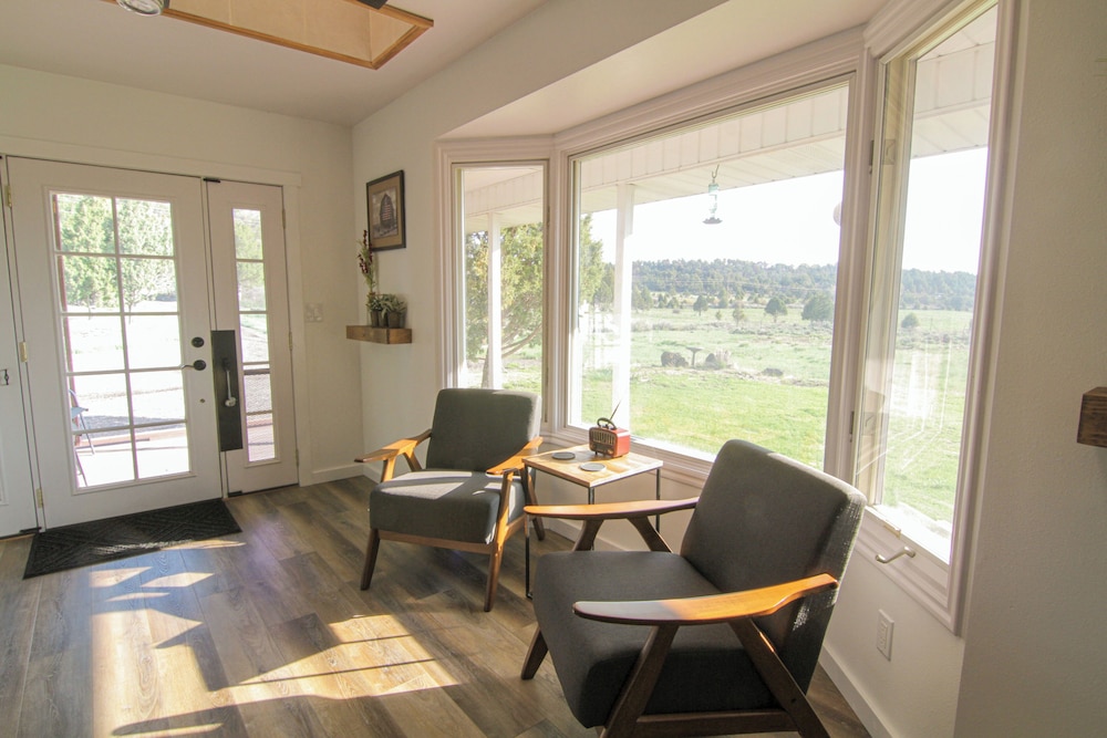 Fish Hatchery Ranch w/ Furnished Patio