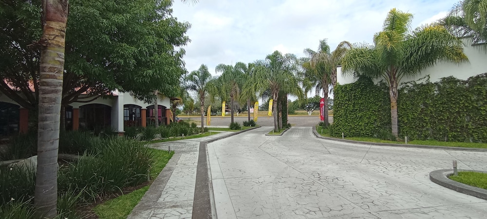 Hotel Ejecutivo Aeropuerto Morelia - Property Image 1