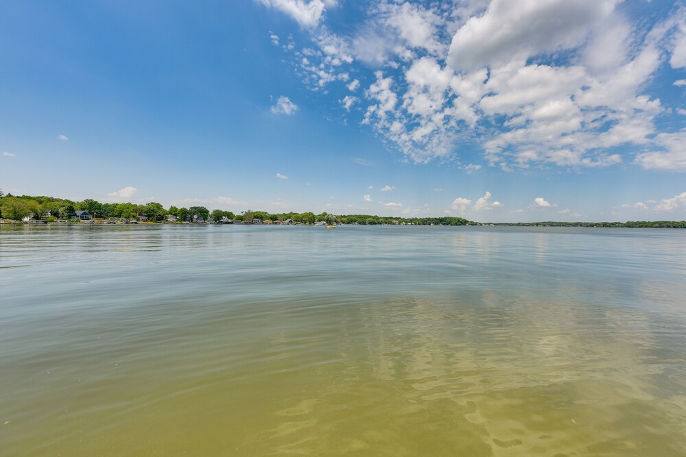 Waterfront Fox Lake Vacation Rental w/ Fire Pit! - Property Image 6