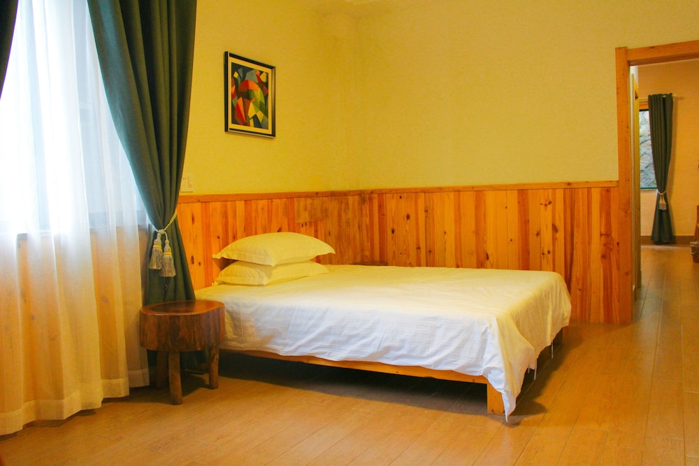 Moganshan Wild House