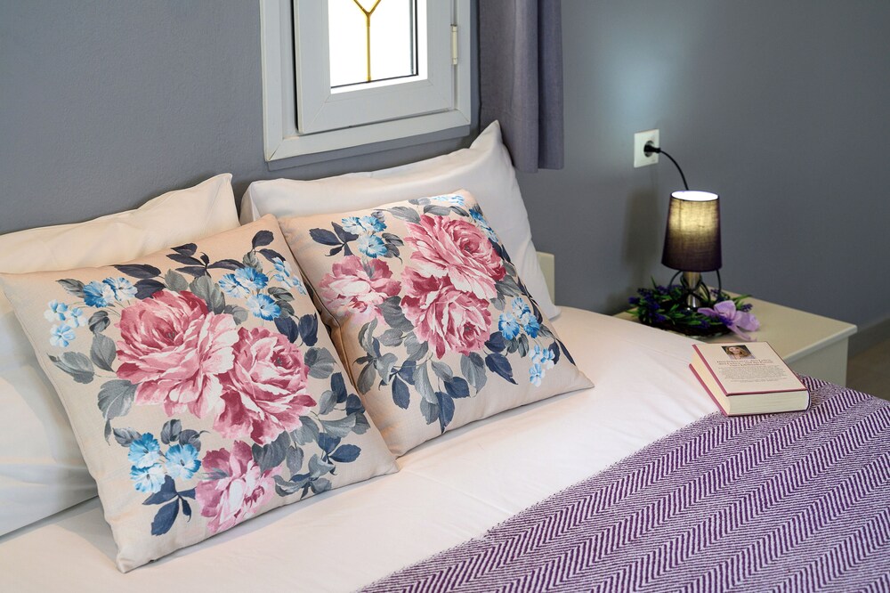 Milos Apartments photo 3