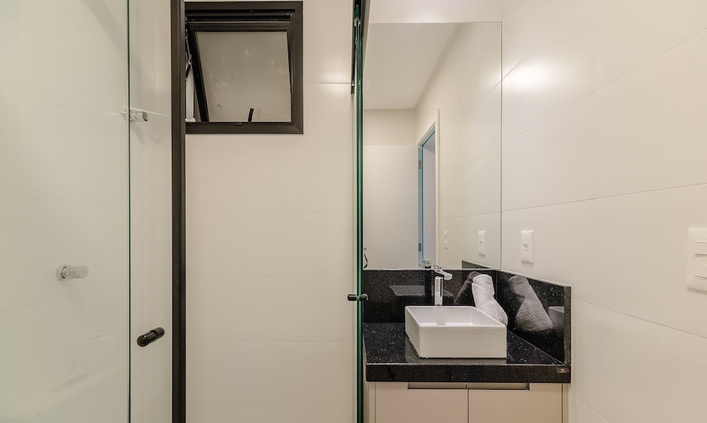 MHF II Apts Variados em Prédio com Vista para o Mar em Itapema