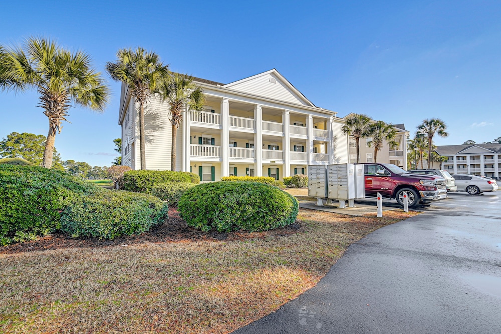8 Mi to Boardwalk & Beach: Windsor Green Condo!