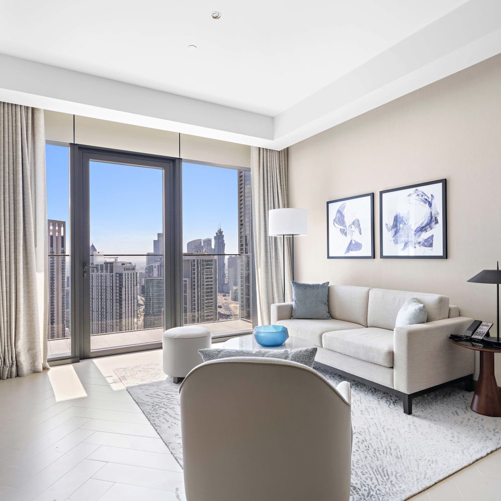 Luxurious 2BR Apartment With Stunning Sea View