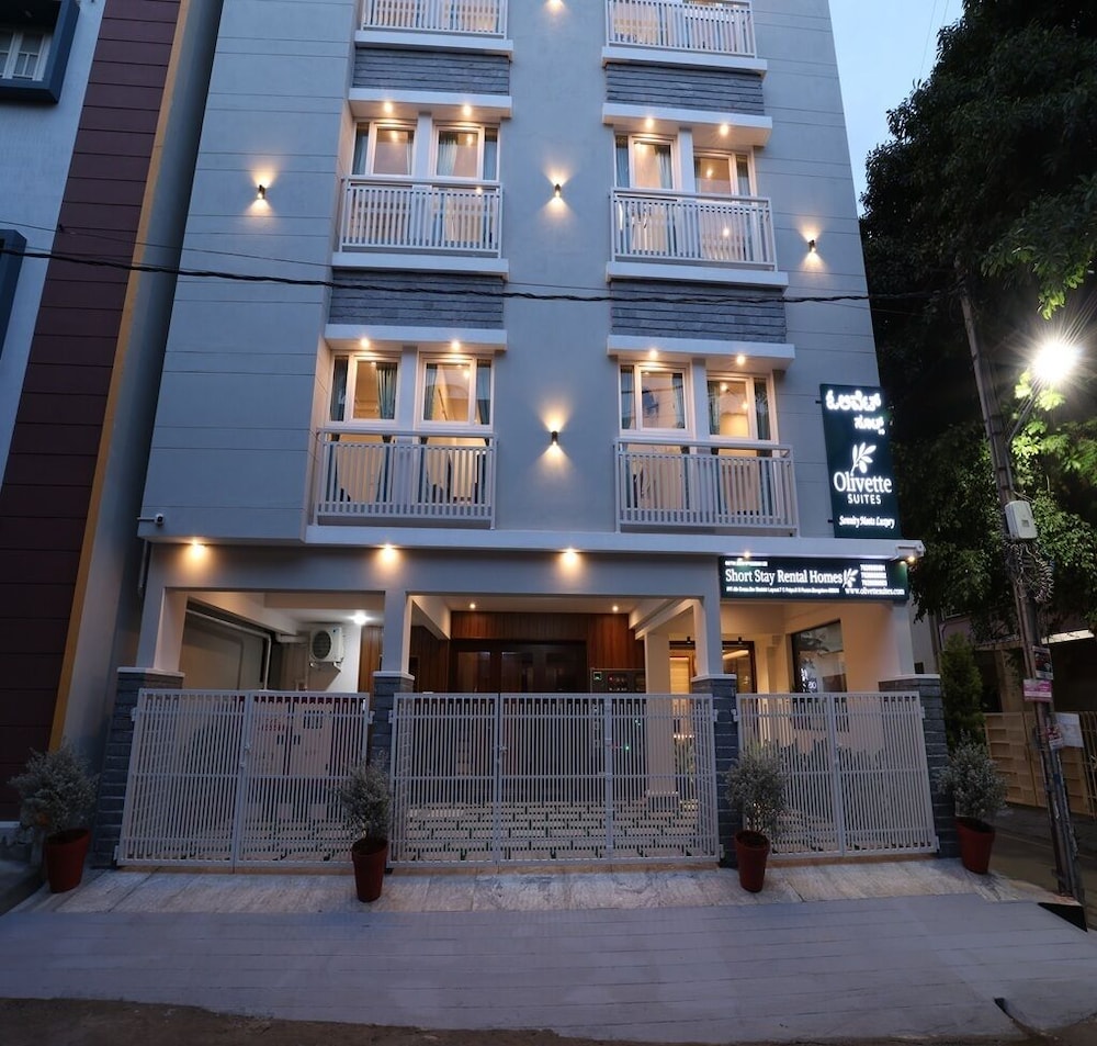 Olivette Suites
