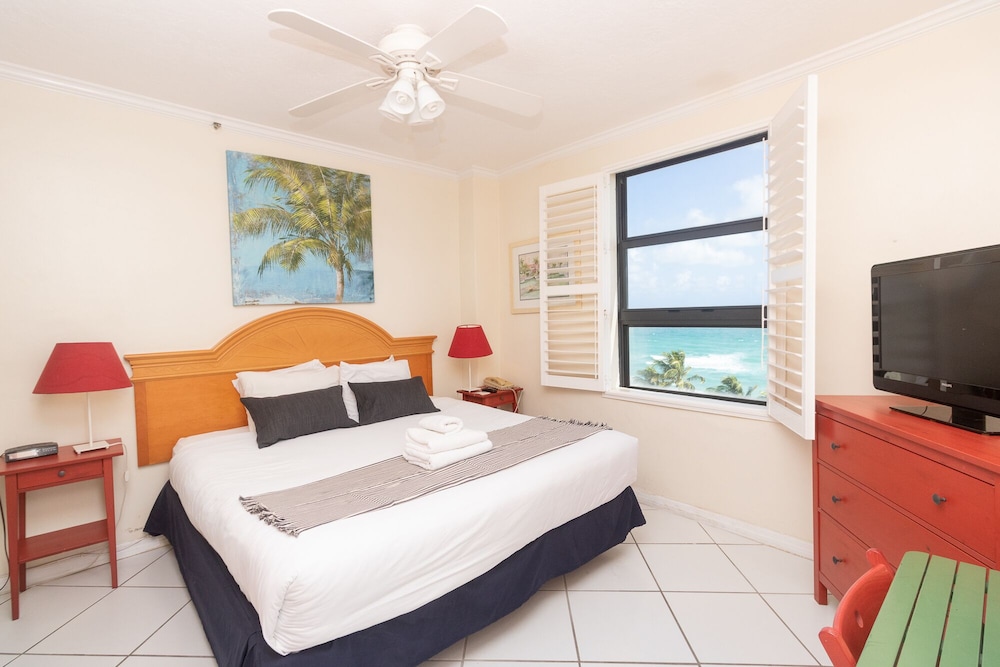 703 Ocean View Hollywood Beach view 3