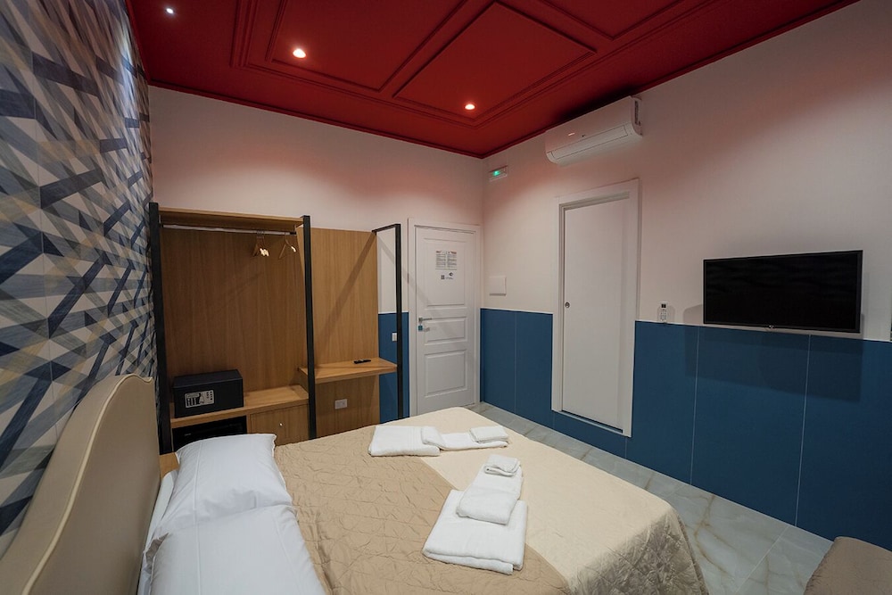B&B Le 4 Stagioni Dante's Suites by ClaPa Group Dislocated Hospitality