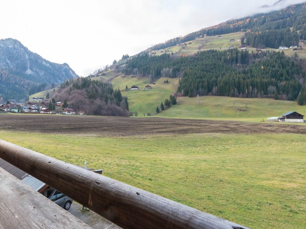 Lovely Apartment With Sauna, Ski Storage, Pool, Terrace