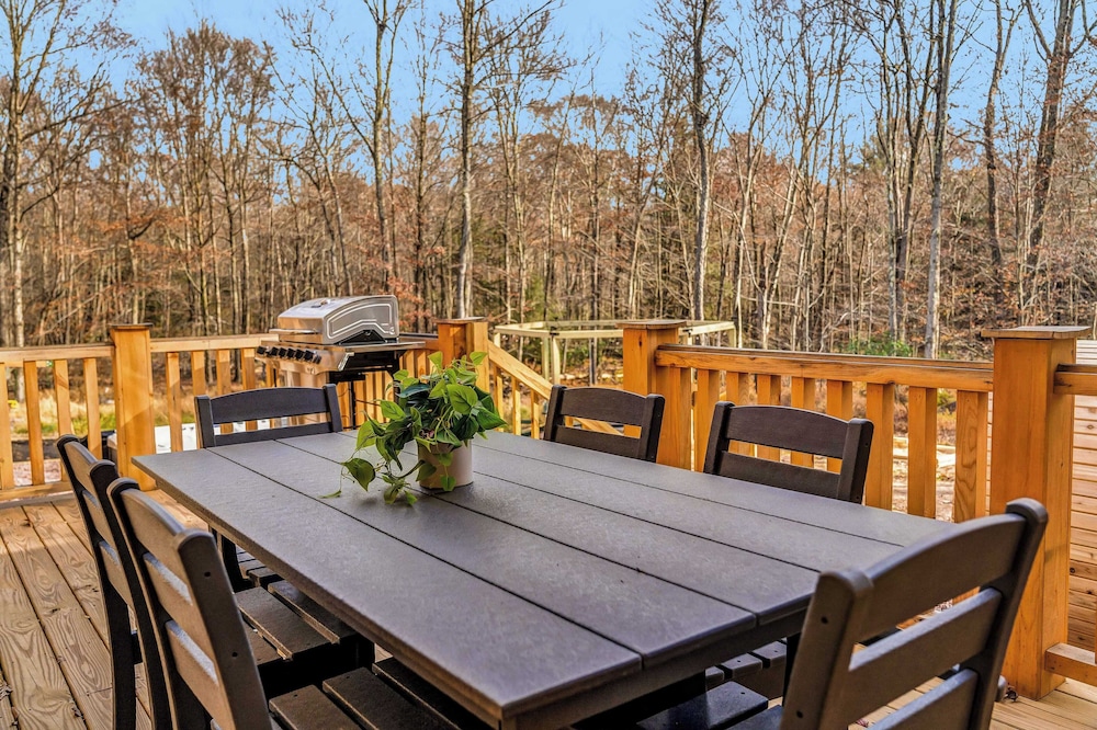 Grand Timber by Avantstay Indoor Pool, Sports Court, Game Room, & More!