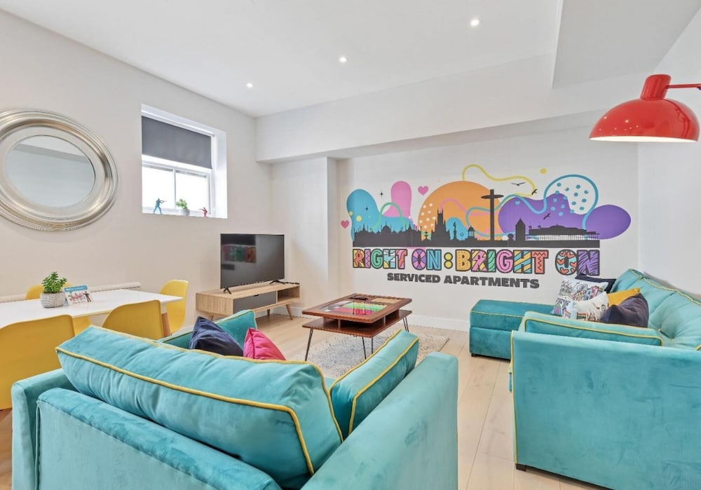 Right On Bright On Apartment 1F - City Centre Luxury Apartments view 2