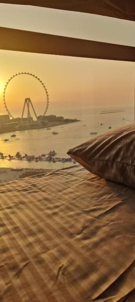 Premium JBR Beach Stay-Beach Access & Sea Views