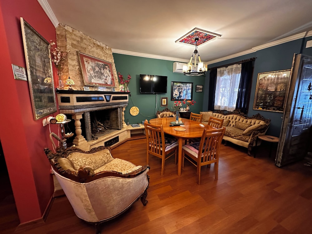 Efes Linden House
