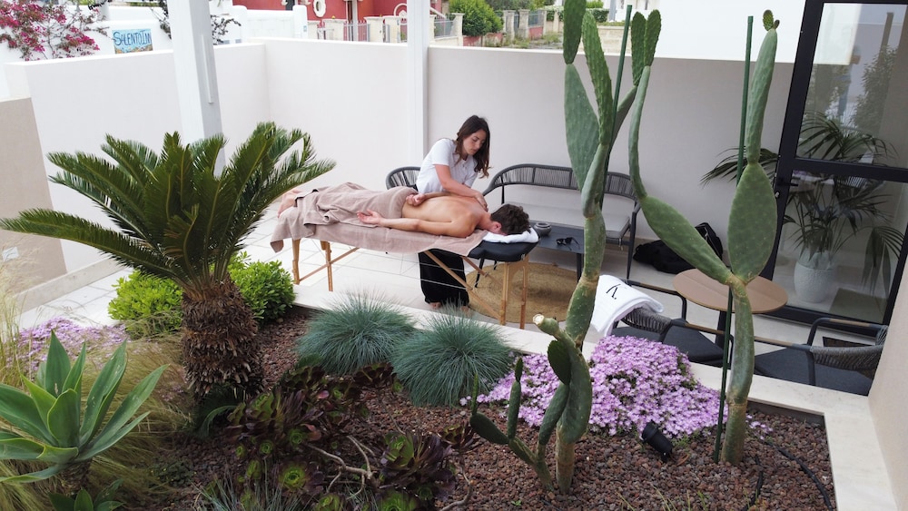 Kalinifta Rooms Luxury Style
