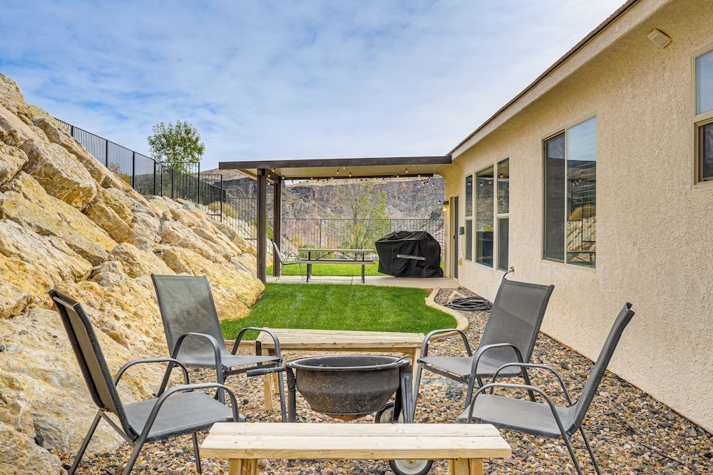 Home w/ Game Room: Near Zion National Park!
