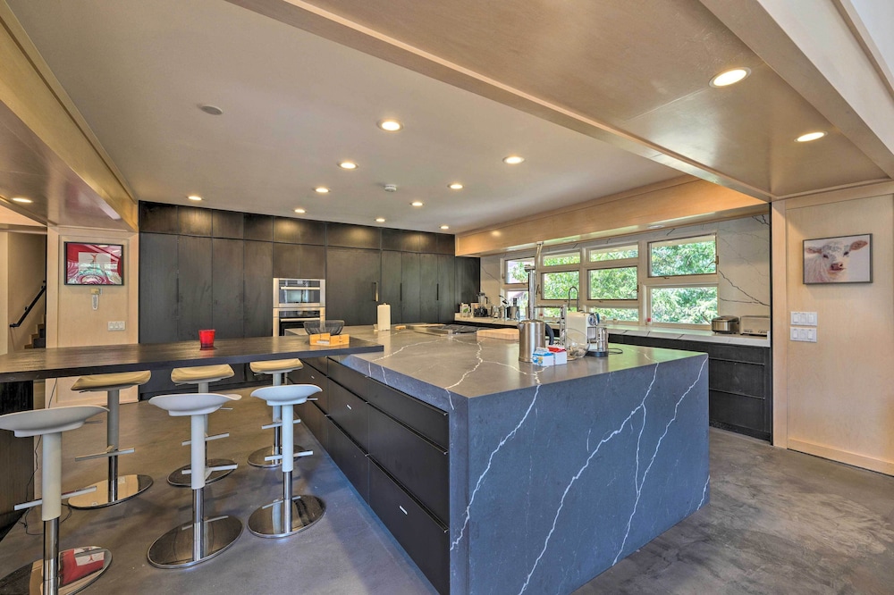 Luxe Ketchum Sanctuary - Walk to Sun Valley!